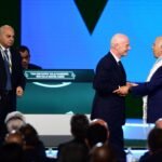 رغم-محاولات-إنفانتينو-رئيس-الاتحاد-الفلسطيني-يحرج-مسؤولا-إسرائيليا-بمؤتمر.jpg